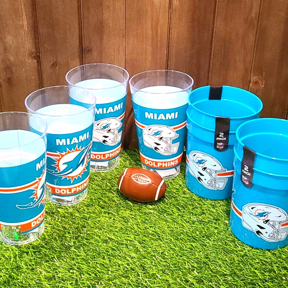 NFL Miami Dolphins football logo cups- 4-20 oz clear acrylic & 4-25 oz aqua NWT
